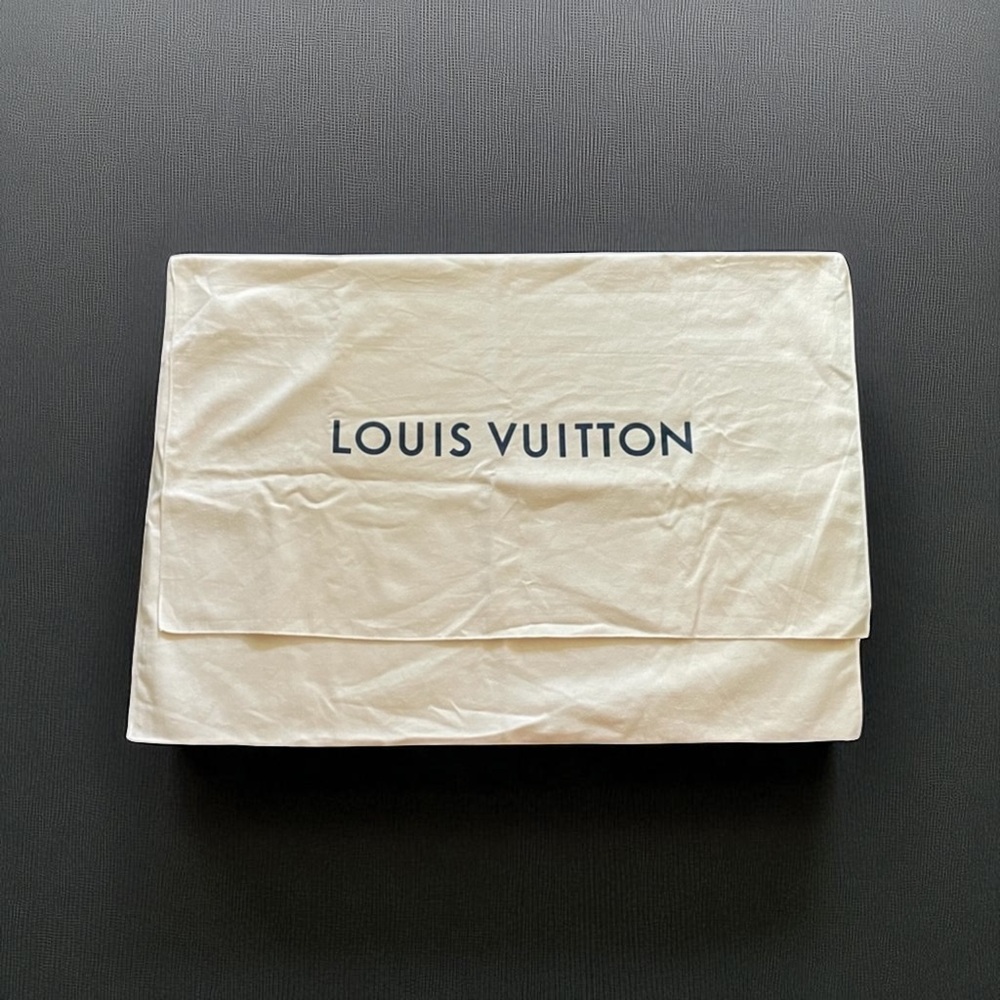 NEW LOUIS VUITTON “HUGE” Cotton Dust Bag Cover 31” X 21”
